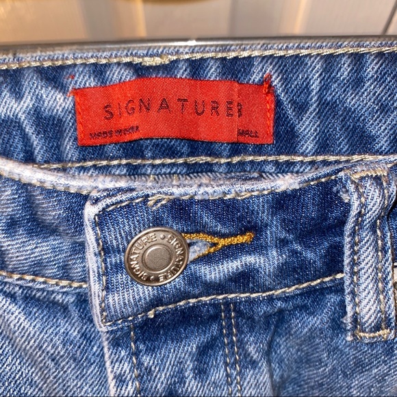 Distressed boyfriend jeans - Picture 3 of 4